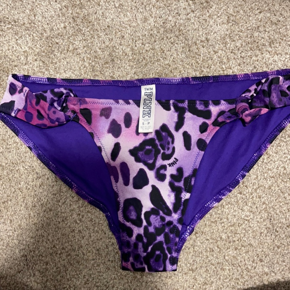 Victoria’s Secret swimsuit bottoms!!!!